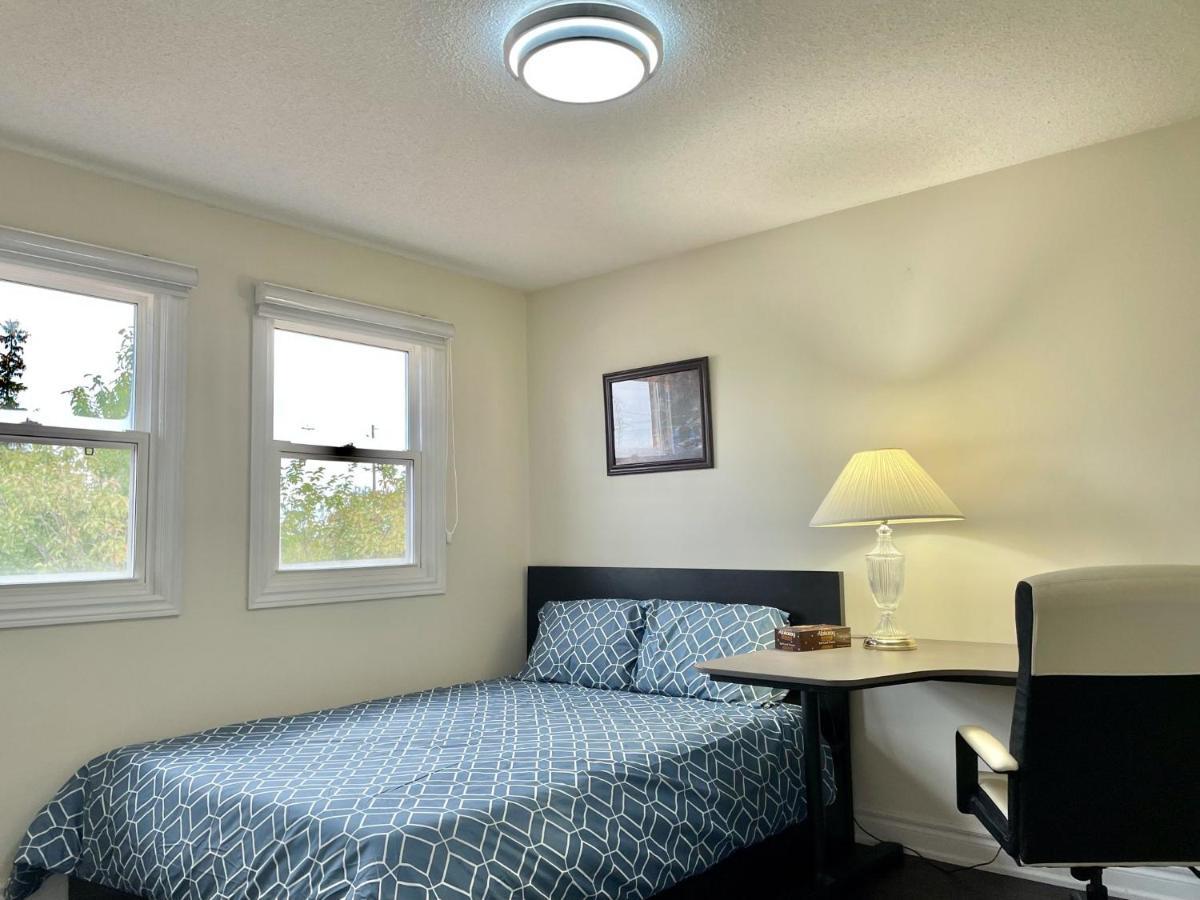 77 Nice And Warm Series Rooms טורונטו מראה חיצוני תמונה