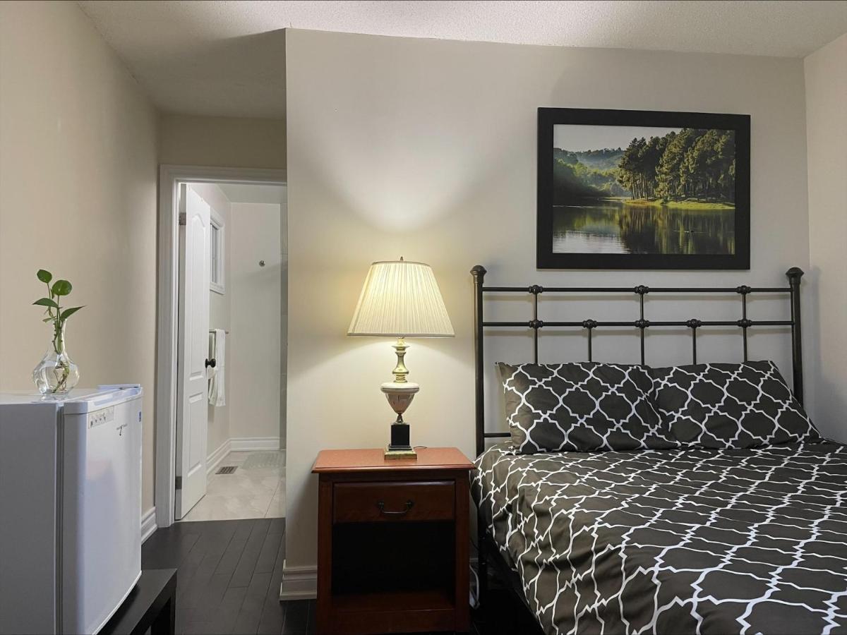 77 Nice And Warm Series Rooms טורונטו מראה חיצוני תמונה