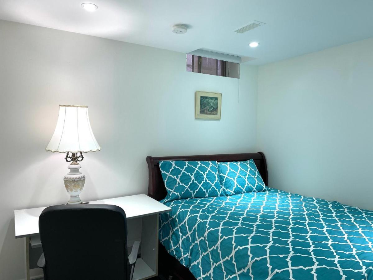 77 Nice And Warm Series Rooms טורונטו מראה חיצוני תמונה