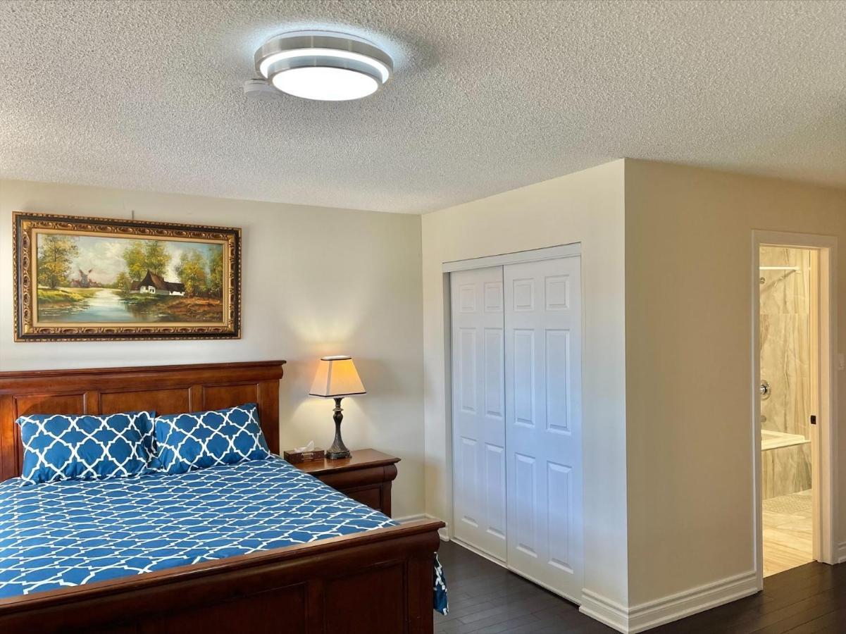 77 Nice And Warm Series Rooms טורונטו מראה חיצוני תמונה