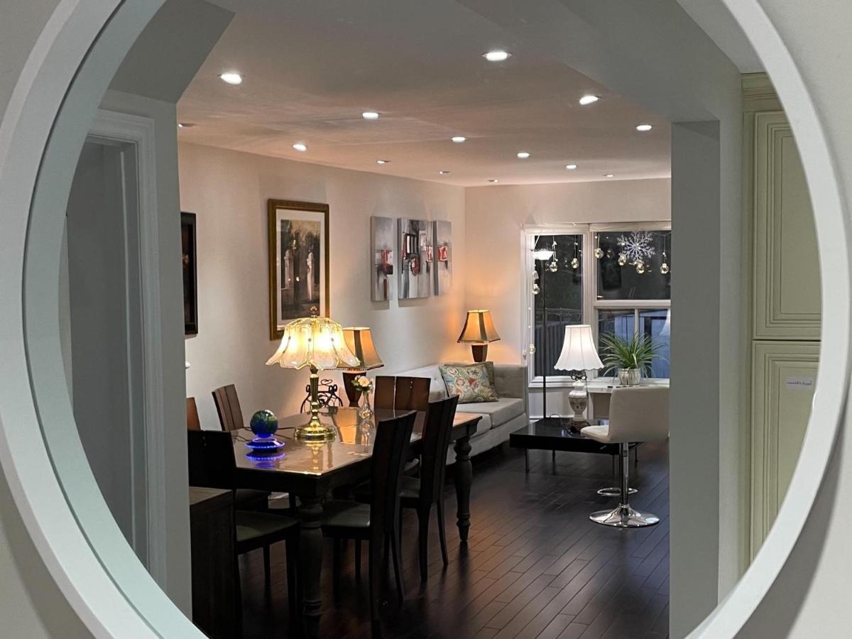 77 Nice And Warm Series Rooms טורונטו מראה חיצוני תמונה